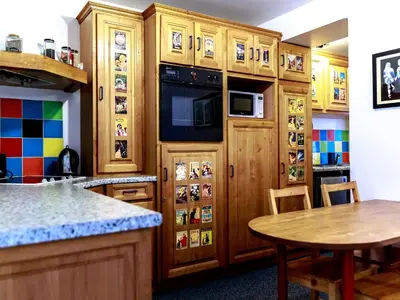 Cuisine ou kitchenette dans l'établissement Montmartre Apartments Monet
