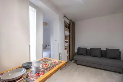 Coin salon dans l'établissement Résidence Clignancourt