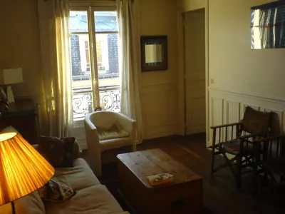 Plan de l'établissement Nice sunny Flat near Eiffel Tower