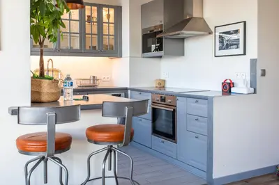 Cuisine ou kitchenette dans l'établissement Le « 24th » on Blum Square