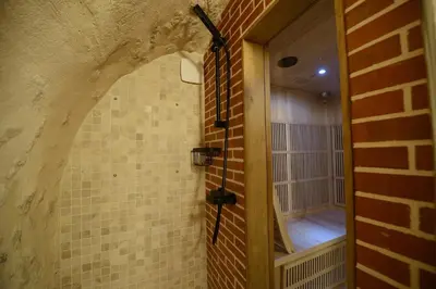 Salle de bains dans l'établissement Loft Basfour-Paris Centre tout équipé avec SAUNA!-Paris 4e