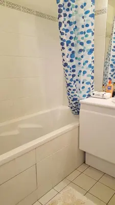 Salle de bains dans l'établissement 2P cosy et moderne, Accès Paris et Stade de France