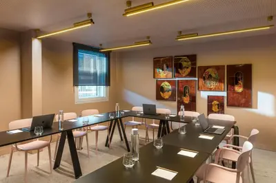 Coin salon dans l'établissement OKKO Hotels Paris Gare de l'Est
