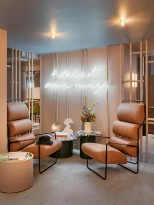 Coin salon dans l'établissement OKKO Hotels Paris Gare de l'Est
