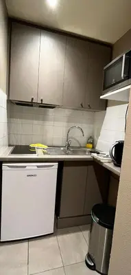 Cuisine ou kitchenette dans l'établissement Inter-Résidences Paris XV