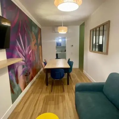 Appartement lumineux proche Saint-Lazare - 8P