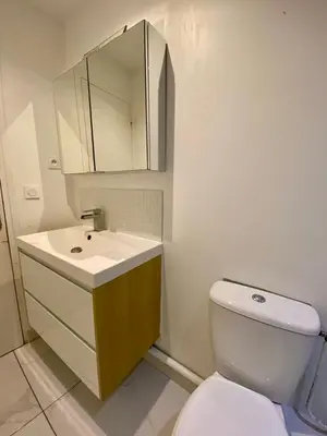 Salle de bains dans l'établissement Appartement Familial proche Saint-Lazarre - 6P