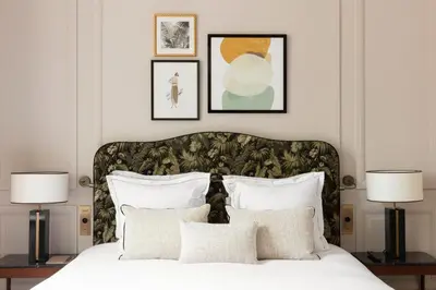 Un ou plusieurs lits dans un hébergement de l'établissement Les Jardins du Faubourg Hotel & Spa by Shiseido