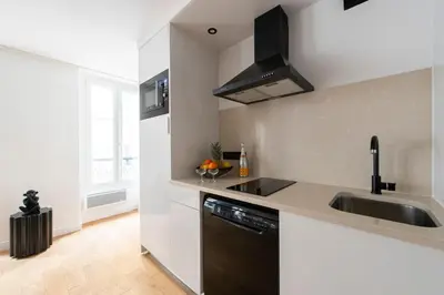Cuisine ou kitchenette dans l'établissement Andy