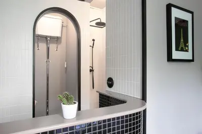 Salle de bains dans l'établissement Studio cosy et calme près de Montparnasse