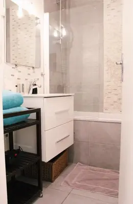 Salle de bains dans l'établissement Lauriston Nice Studio