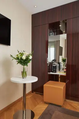 Cuisine ou kitchenette dans l'établissement Hôtel Tourisme Avenue