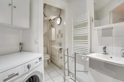 Salle de bains dans l'établissement Comfortable flat in the middle of Paris