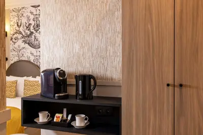 Plateau bouilloire dans l'établissement Grand Hôtel Lévêque