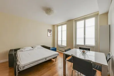 Un ou plusieurs lits dans un hébergement de l'établissement Châtelet, rue Saint Denis 25 - ID 308