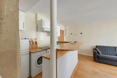 Cuisine ou kitchenette dans l'établissement Châtelet, rue Saint Denis 25 - ID 308