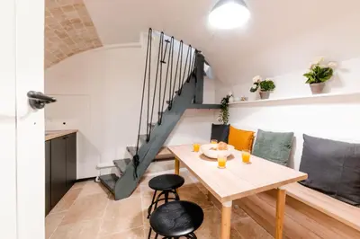Coin salon dans l'établissement Architect's Triplex - Haut Marais