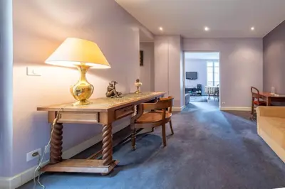 Coin salon dans l'établissement Spacious 1 Bedroom Apartment in Paris