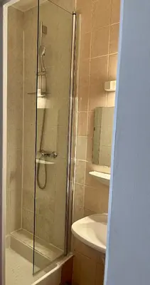 Salle de bains dans l'établissement Hotel Paris Bercy