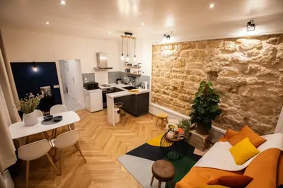Cuisine ou kitchenette dans l'établissement Amazing Apartment Notre Dame Boulevard St-Germain - 4 Bedrooms