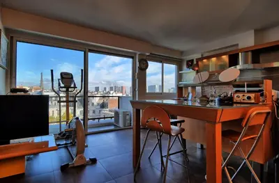 Cuisine ou kitchenette dans l'établissement eiffel tower studio lacoste