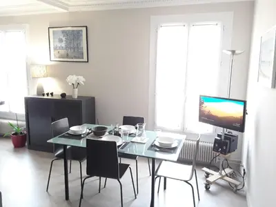 Plan de l'établissement Apartment with Car Park - Charonne Neighborhood