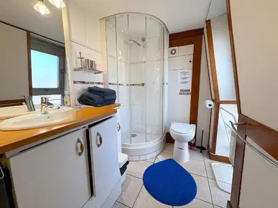 Salle de bains dans l'établissement Le Penthouse Thorigny