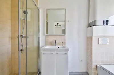 Salle de bains dans l'établissement Belle vue 2
