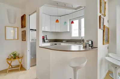 Salle de bains dans l'établissement Bastille Apt design with AC terrace 5 people by Weekome