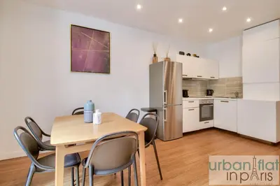 Cuisine ou kitchenette dans l'établissement 24 - Luxury Home in Paris Montorgueil
