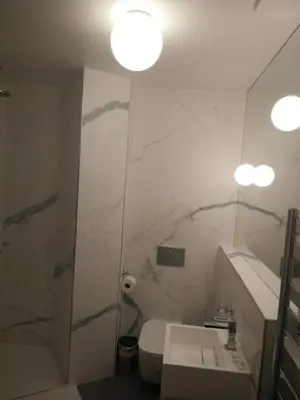 Salle de bains dans l'établissement Hotel Ferney République