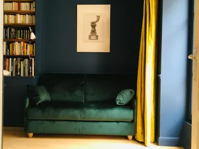 Coin salon dans l'établissement Elegant and cosy flat near Montmartre