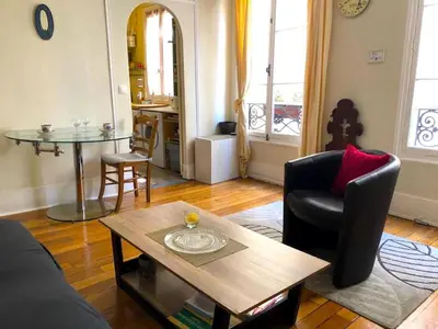 Coin salon dans l'établissement L'appartement Boulnois