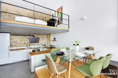 Cuisine ou kitchenette dans l'établissement Elegant apartment - 1BR-6P- Grands Boulevards