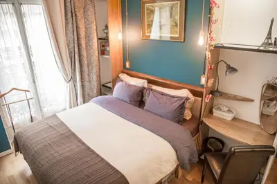 Un ou plusieurs lits dans un hébergement de l'établissement Cédric Accueille - Homestay PARIS