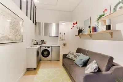 Cuisine ou kitchenette dans l'établissement Design Apartment - 4 guests - Louvre & Opera