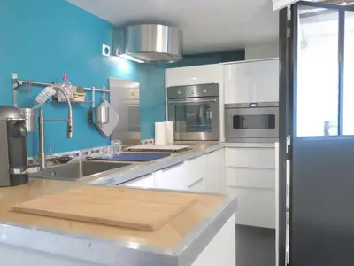Cuisine ou kitchenette dans l'établissement Apartment Saintonge CityCosy