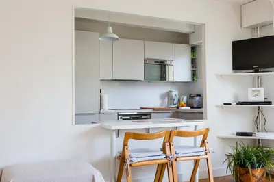Cuisine ou kitchenette dans l'établissement Veeve - A Pop of Colour