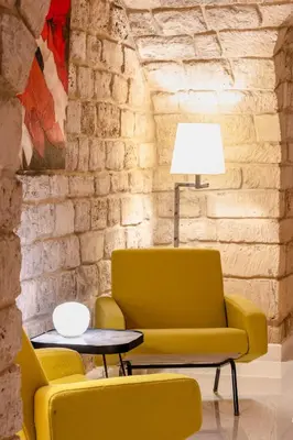 Coin salon dans l'établissement Hôtel Jardin de Cluny