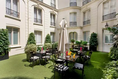 Jardin de l'établissement Elysées Union