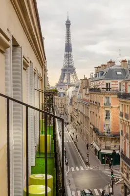 Vue générale sur Paris ou vue de la ville depuis l'hôtel