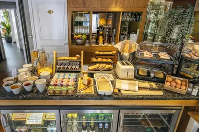 Nourriture dans l'hôtel ou à proximité
