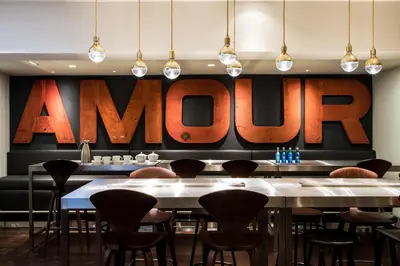 Restaurant ou autre lieu de restauration dans l'établissement Le Général Hôtel