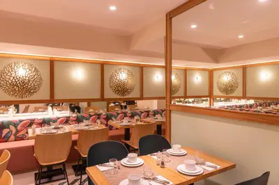 Restaurant ou autre lieu de restauration dans l'établissement Hotel Yllen Eiffel