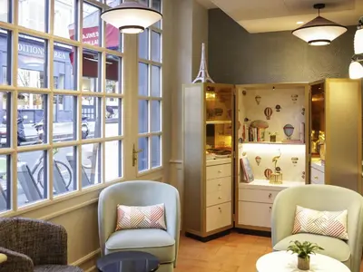 Coin salon dans l'établissement Mercure Paris Notre Dame Saint Germain des Prés
