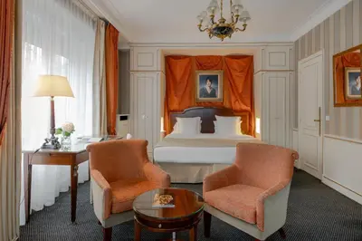 Coin salon dans l'établissement Hôtel Napoleon Paris