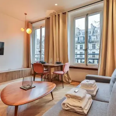 Central Apartment Tronchet 1D