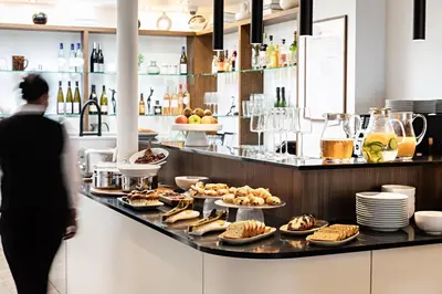 Nourriture dans l'hôtel ou à proximité