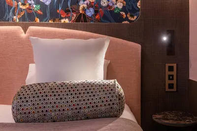 Coin salon dans l'établissement Maison Axel Opéra Paris