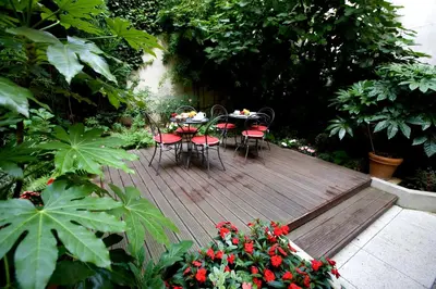 Jardin de l'établissement Dièse Hôtel Bastille